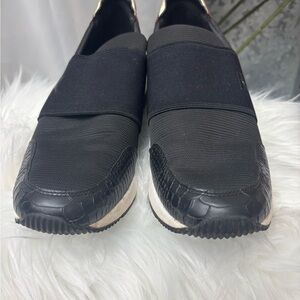 Michael Koss Black w/Red Snake Skin Heel Slip On Trainers 10 Black & Red